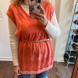 Vintage coral argyle white stripes on arm holes V-neck and waist bottom